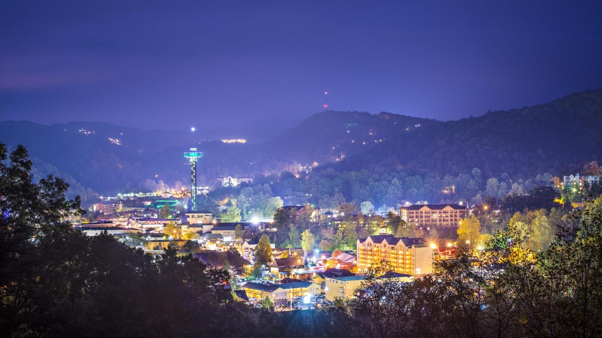 Alpine Joy-Hot Tub, Pond Access ,1089 Of Free Tickets For Each Paid Day, Dollywood And More! Townsend Esterno foto