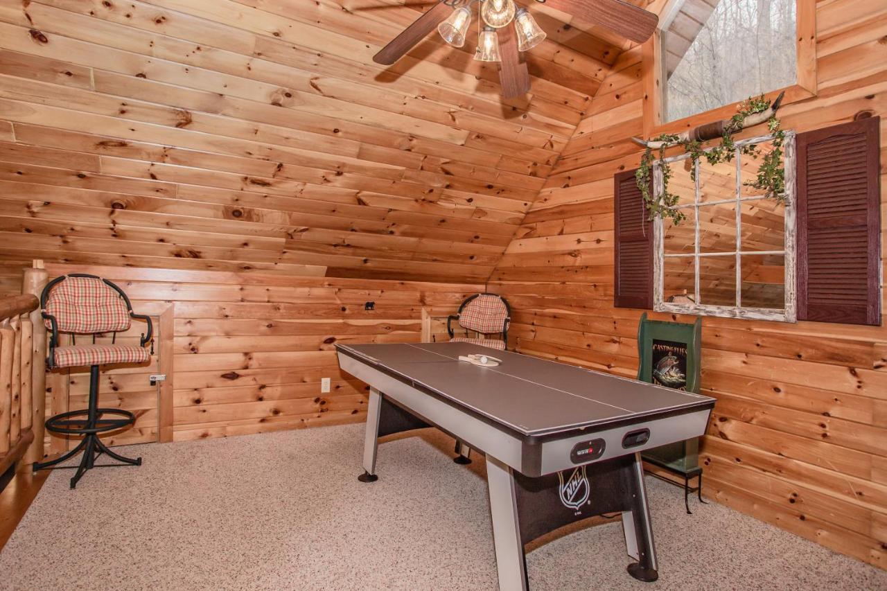 Alpine Joy-Hot Tub, Pond Access ,1089 Of Free Tickets For Each Paid Day, Dollywood And More! Townsend Esterno foto