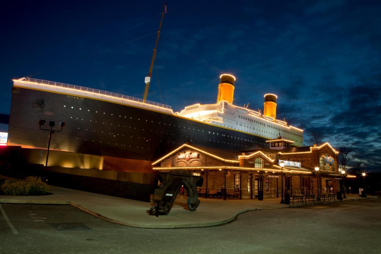 Alpine Joy-Hot Tub, Pond Access ,1089 Of Free Tickets For Each Paid Day, Dollywood And More! Townsend Esterno foto